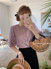 2022韵芭莎夏季新款镂空刺绣上衣，其它，韵芭莎