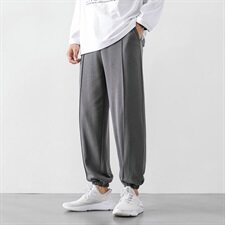 深灰色