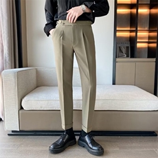 浅绿色