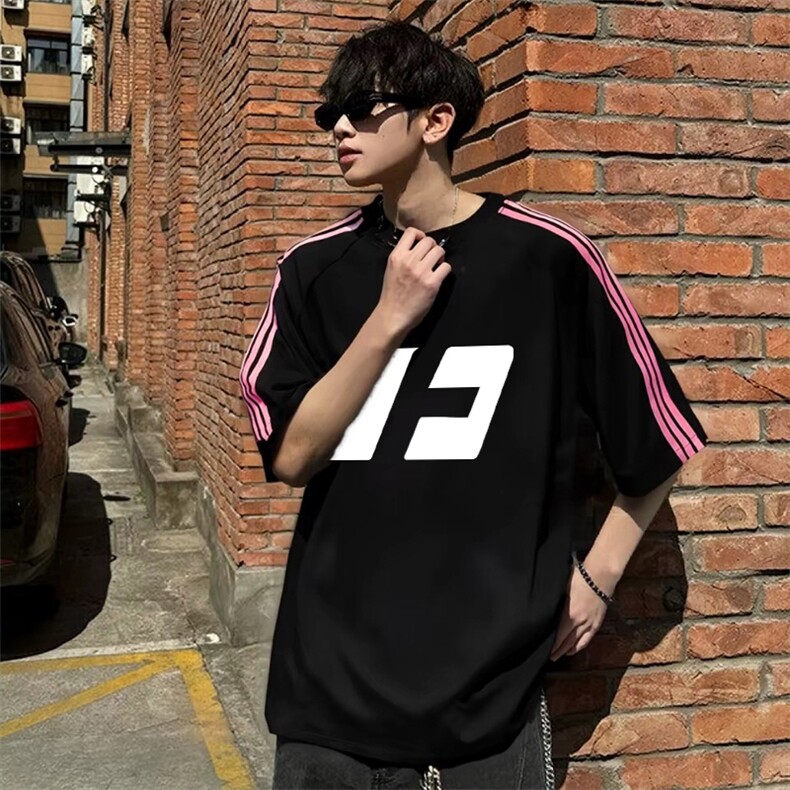 抖音得物品质二开240克宽松纯棉美式潮牌印花三条杠中性风短袖T恤，男装T恤，电商A486-1