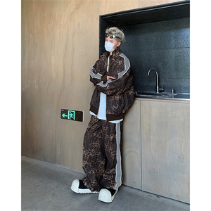 美式复古豹纹印花拉链运动夹克男士套装春秋新款宽松外套上衣长裤图片