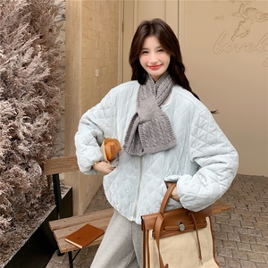 90羽绒服女2025冬新款女装时尚减龄围巾设计感丝绒菱形格保暖外套图片