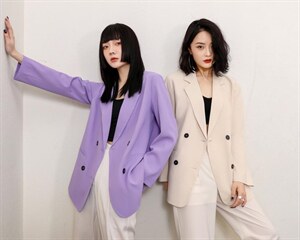 现货，春季新款，专业西装图片