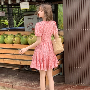 时尚甜美粉色碎花连衣裙 修身显瘦V领短袖裙装 夏季新款女装 支持退换货图片