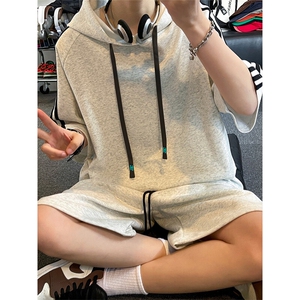 休闲运动连帽短袖套装上衣T3634特P31控59/裤子DK8608特P26控49,老板娘下班后运动穿搭图片