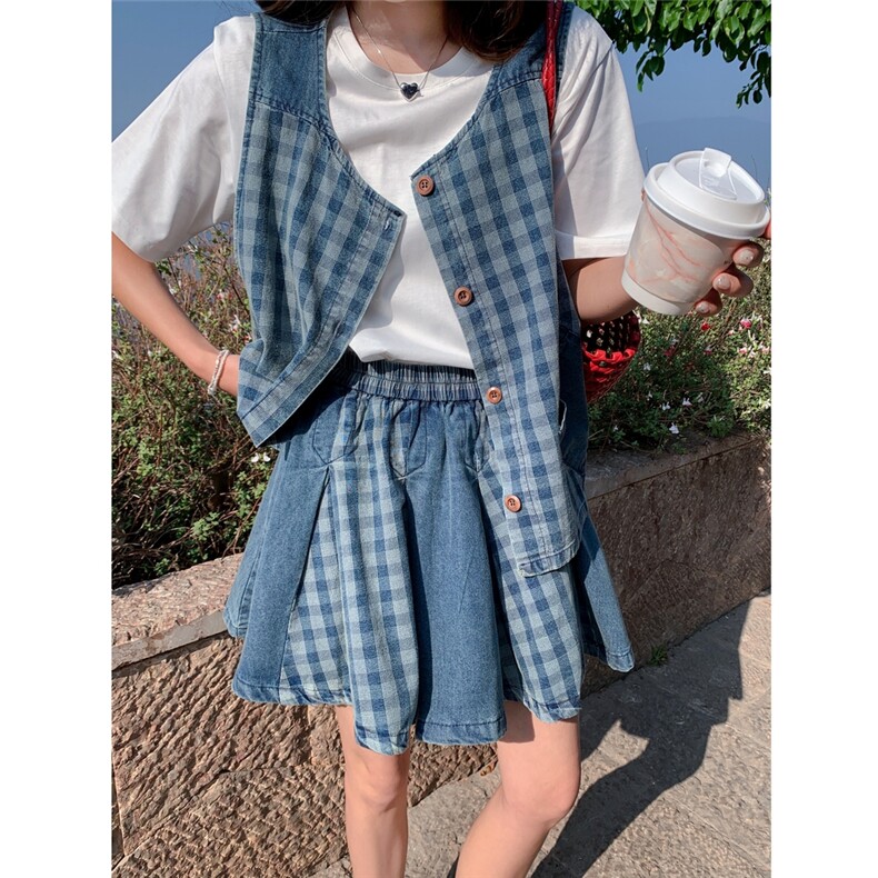 文艺风氛围感格纹牛仔套装裙女夏休闲小个子减龄t恤半身裙三件套,女装套装/套裙,2C176