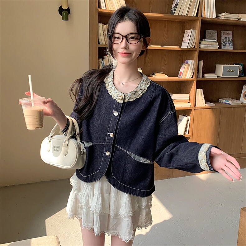 秋季现货设计感蕾丝拼接圆领小香风复古牛仔外套2512P145K218,女装短外套,2C029