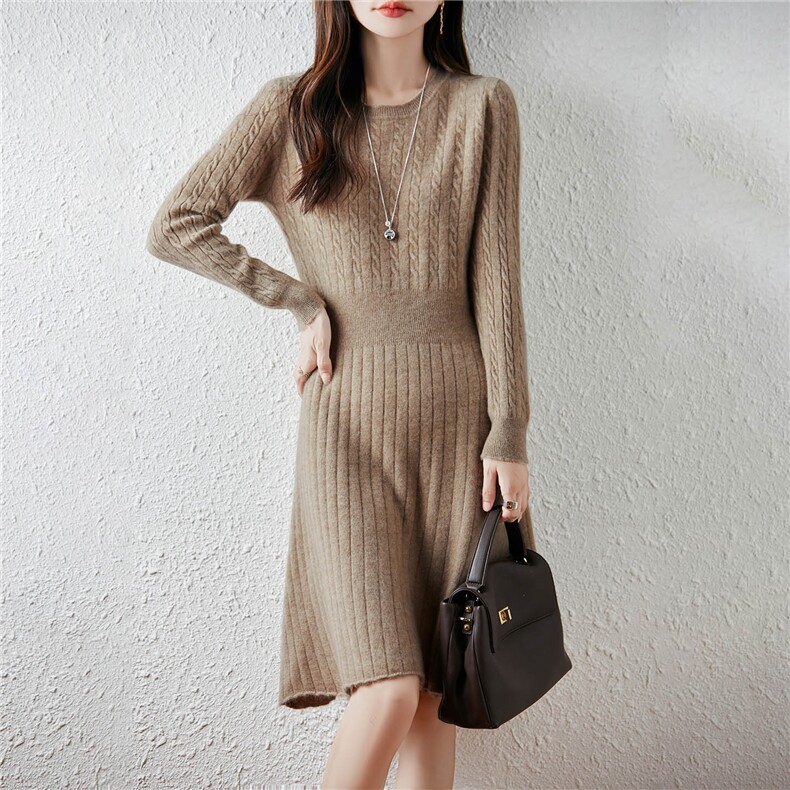 2025年秋季中长款长袖休闲风圆领上半身麻花款时尚百搭通勤连衣裙，女装连衣裙，绒汀羊绒