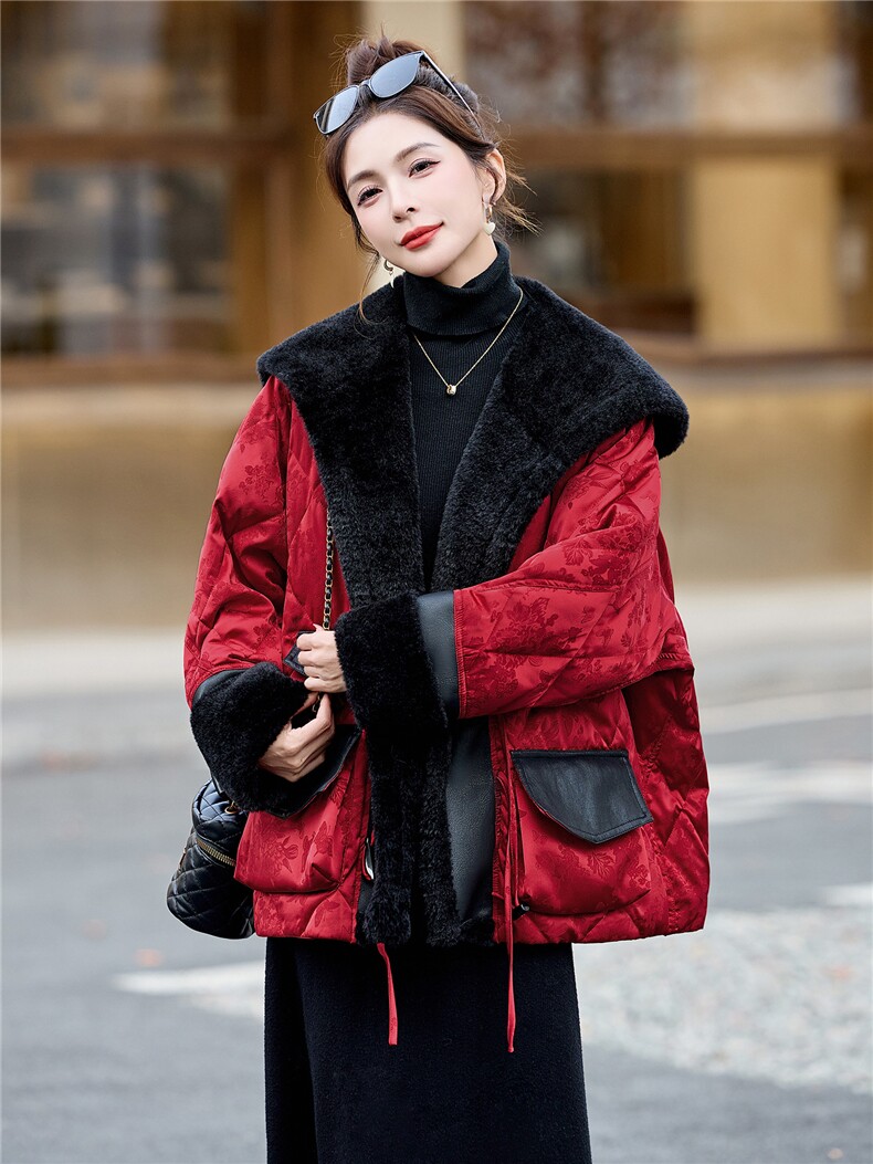 现货，现货，2025冬装新款皮毛一体拼接时尚潮流保暖羽绒服,女装羽绒服,伊仟回