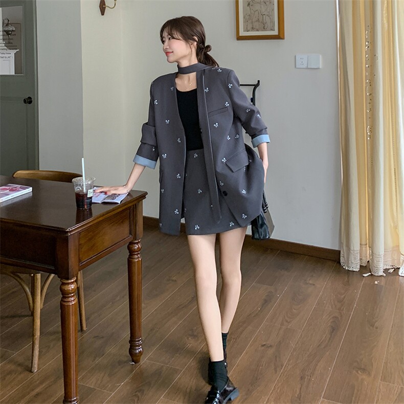 现货新款绣花西装套装2C0958979P185K268,女装套装/套裙,2C095