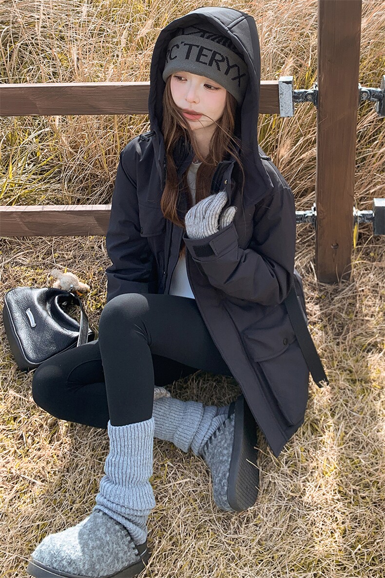 高级感黑色收腰冲锋衣羽绒服女冬2024新款90白鸭绒工装派克服外套,女装羽绒服,2C085