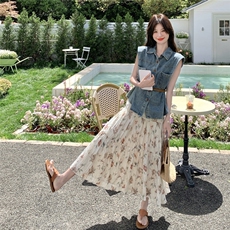 港风复古翻领牛仔马甲套装女2025夏季新款碎花度假风半身裙两件套，女装连衣裙，2C166
