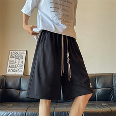 黑色
