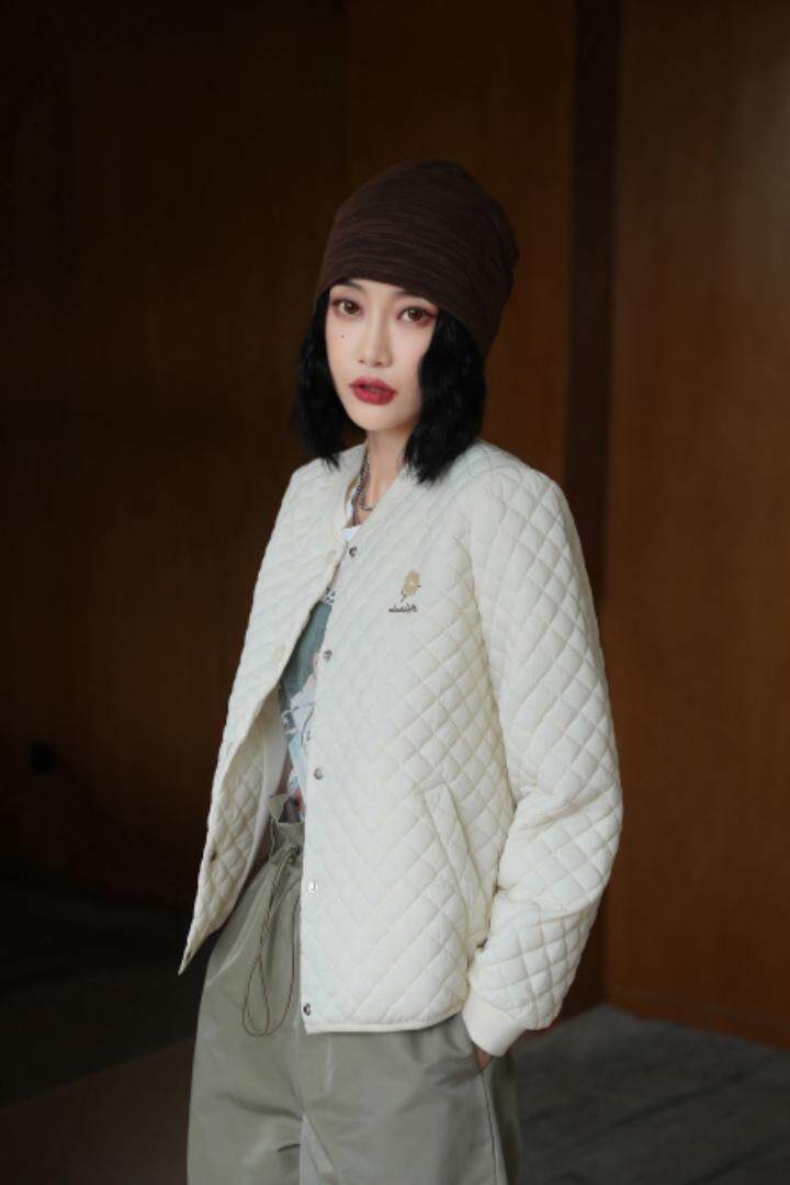 秋冬新款小花刺绣外套，其它，卓儿衣人