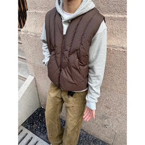 【有货】3361CC-特P68 线型分割棉服马甲男加厚V领保暖背心图片