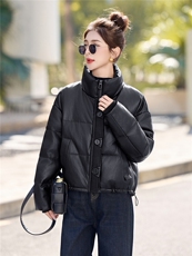 蛋白pu皮羽绒服外套女冬季2026新款白鸭绒酷飒气质面包服显瘦气质，女装羽绒服，意芙