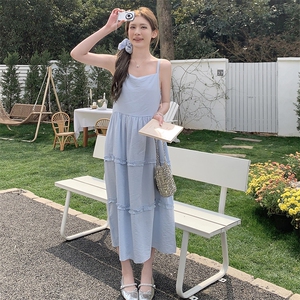 韩式海边度假蓝色吊带裙女2025年夏季新款百搭洋气休闲茶歇长裙潮图片