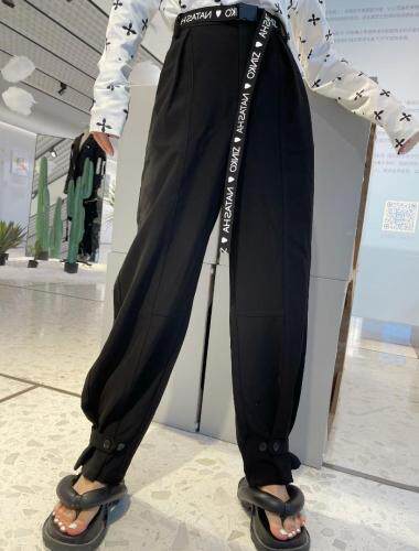 英文字母腰带、收脚口～西装裤，女装休闲裤，LOVELS