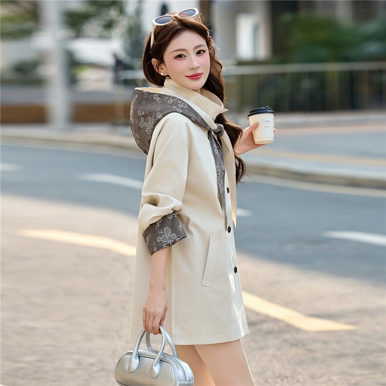 风衣女2026春装新款时尚气质印花连帽小个子短款外套，女装风衣，天丝秀