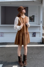 慵懒风蕾丝拼接背心连衣裙女2025新款秋季高级感气质打底衫两件套，女装套装/套裙，浪娴服饰