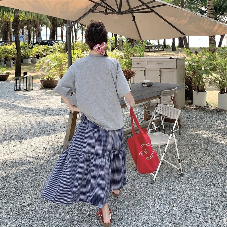 灰色慵懒风印花T恤套装裙女夏季2025小个子休闲减龄半身裙两件套,女装套装/套裙,2C050
