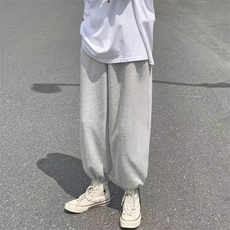 浅灰色
