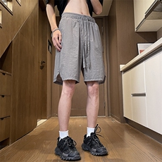 灰色
