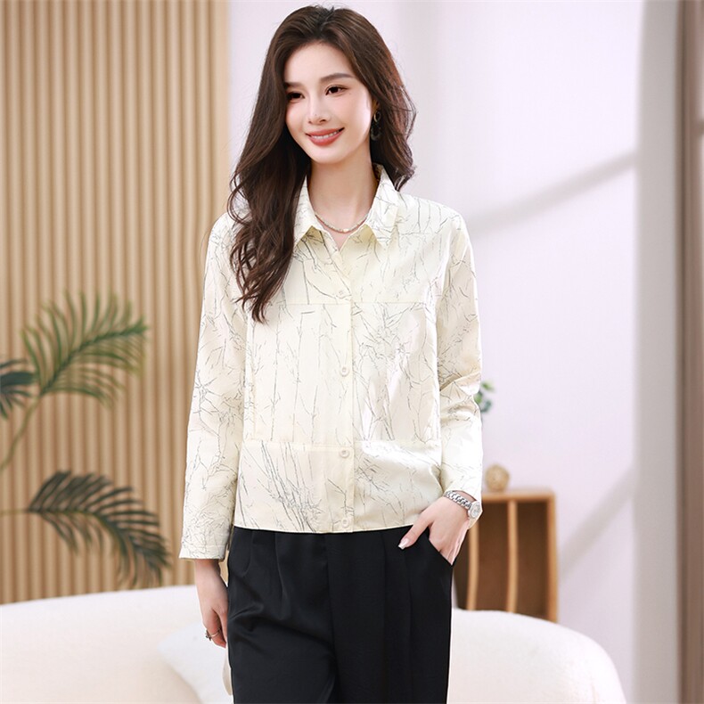 2024新款时尚休闲印花短外套修身显瘦百搭女装上衣,女装短外套,鑫鑫格
