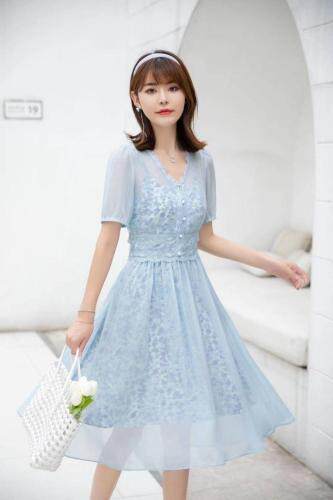 两件套连衣裙现货超爆，女装连衣裙，依柏璐