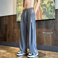 灰色
