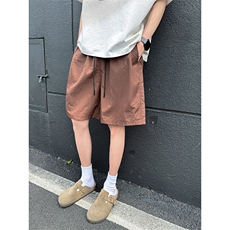 浅棕色