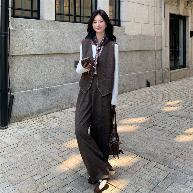 老钱风穿搭套装女2025秋季新款超好看复古马甲宽松阔腿裤两件套图片