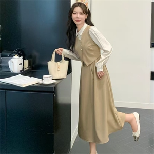精品现货2024秋装新款女时尚气质拼接假两件套修身高腰连衣裙图片