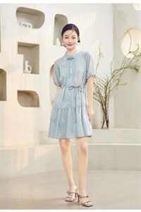 现货夏家新款-设计师系列轻风连衣裙图片