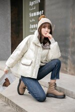 现货高品质标90绒羽绒服，女装羽绒服，艾依佳人