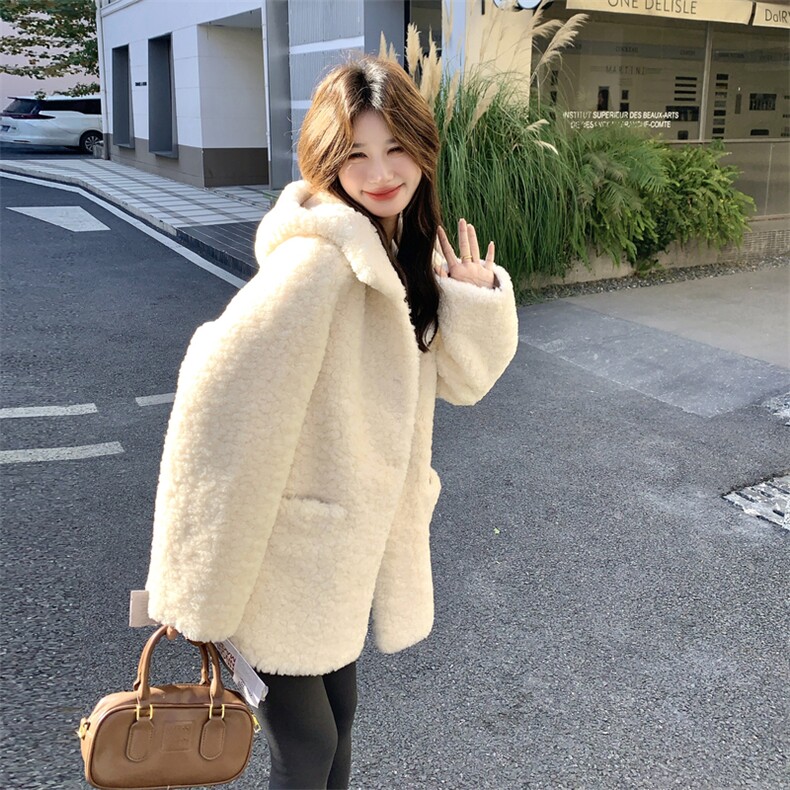 2C217现货皮毛一体羊羔毛外套款号8112P215K328,女装短外套,2C217