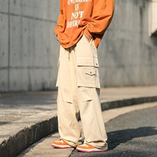 卡其色