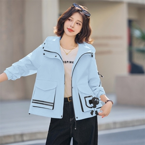 时尚小怪兽装饰外套女短款2025早春新款韩版连帽休闲工装春秋风衣图片