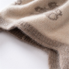 2025年春季新款百搭儿童小熊刺绣双股加厚保暖帽，帽子，思琳羊绒