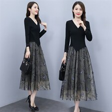 现货2022春秋季新款收腰显瘦法式针织拼接网纱打底连衣裙女，女装连衣裙，然然