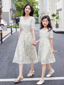 2023夏季新款雪纺印花法式亲子连衣裙 甜美优雅显瘦长裙图片