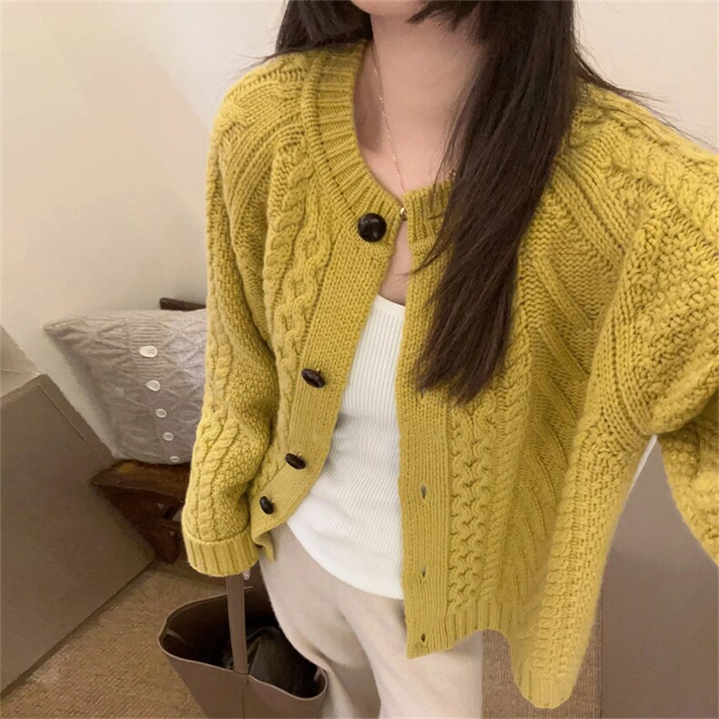 2025年秋季新款百搭女士麻花提花加厚圆领开衫,女装羊毛衫,新胜羊绒