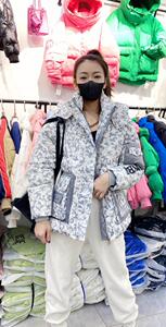 双口袋衣图片