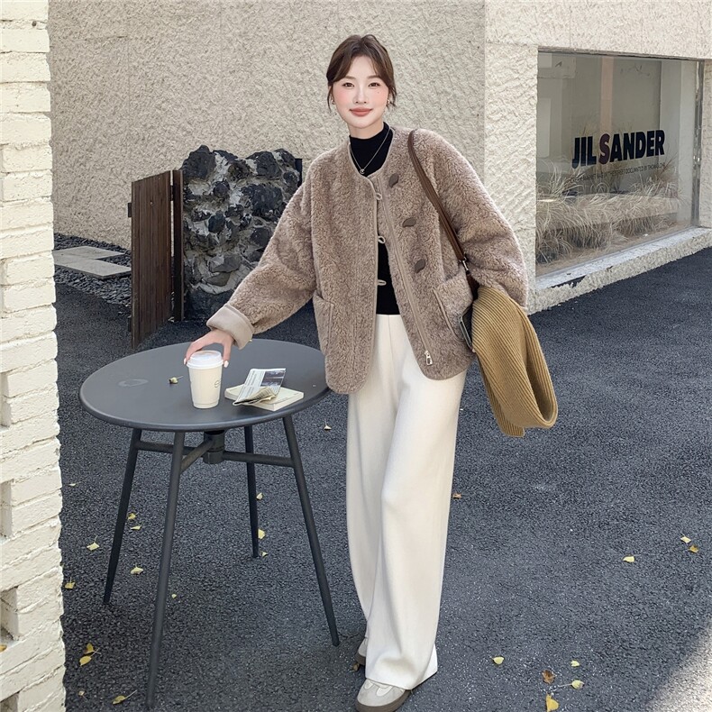 灯芯绒拼接圆领羊羔毛外套女2025冬新款高级感小香风宽松加厚上衣,女装派克服,2D044