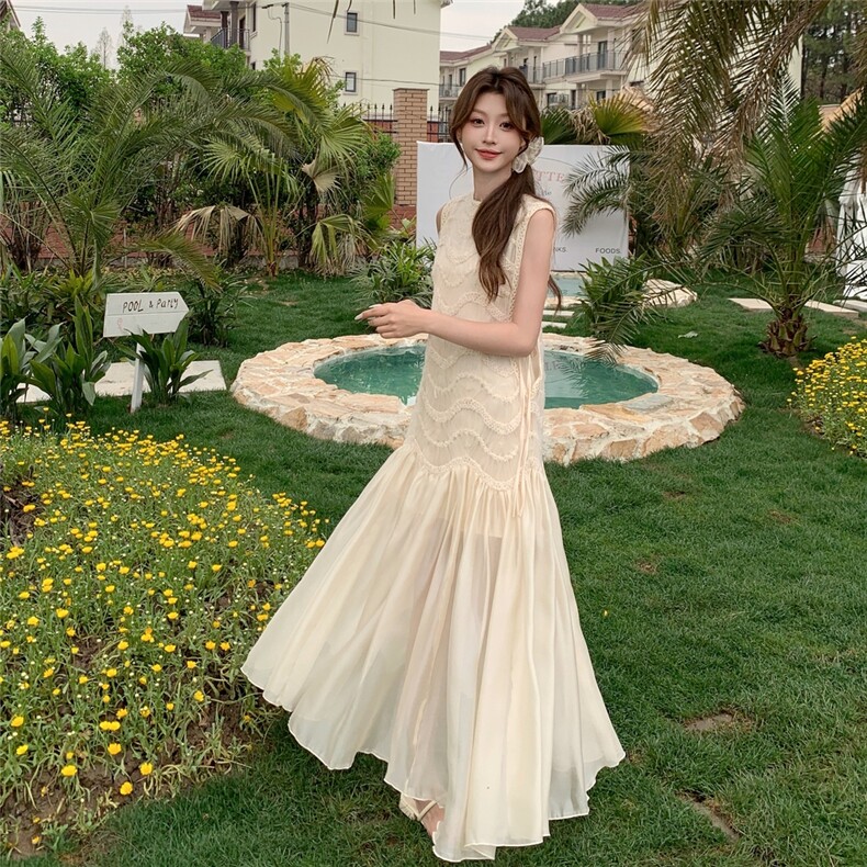 法式休闲显瘦高级感背心裙女2025夏季新款韩系温柔风米色无袖长裙,女装连衣裙,2C093