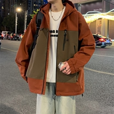 酒红色