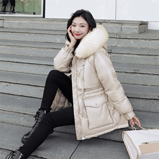 时尚保暖女士羽绒服韩版修身显瘦白鸭绒外套大毛领设计冬季必备单品，女装羽绒服，阿舍尔精品