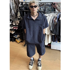 藏青色套装