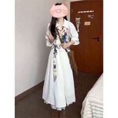 白色