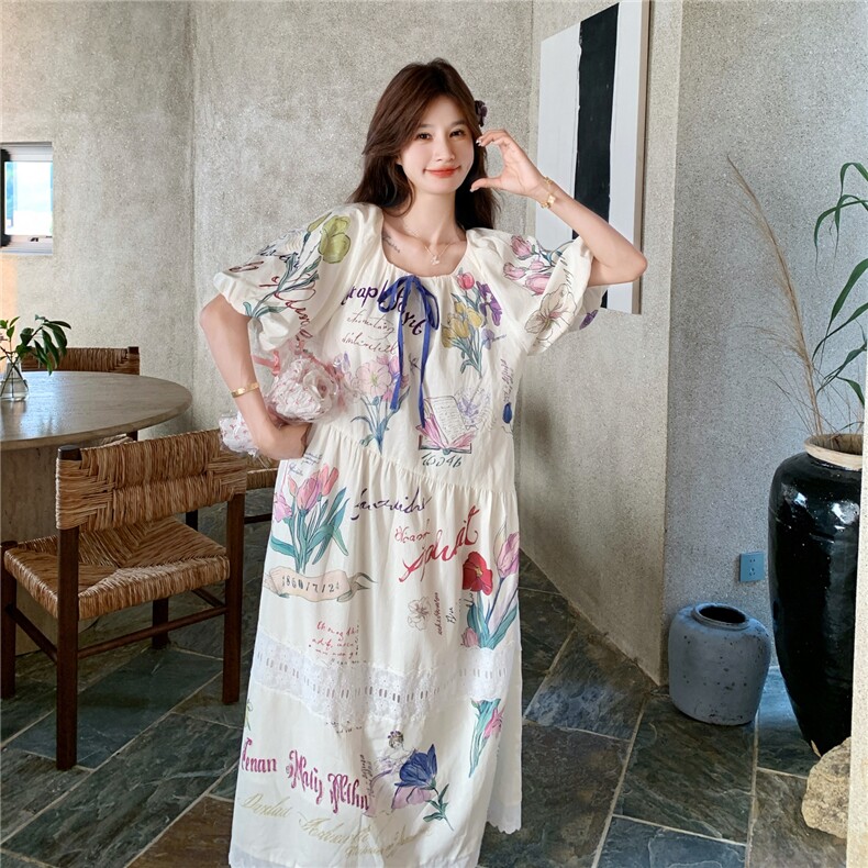 印花连衣裙女夏季2026新款韩系松弛感小众俏皮减龄涂鸦花卉中长裙,女装连衣裙,艾米莉亚